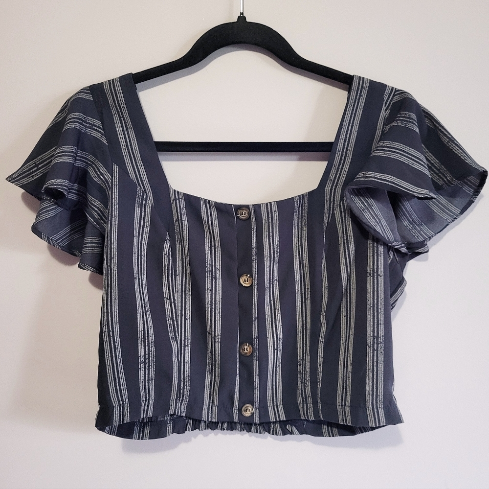 Sienna Sky cropped stripe blouse size medium